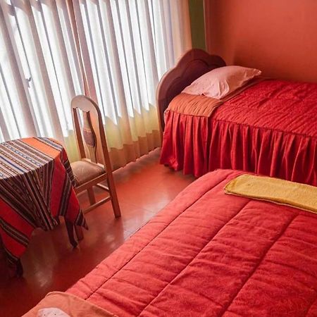 קופקבאנה Olas Del Titicaca Backpackers Hostel מראה חיצוני תמונה