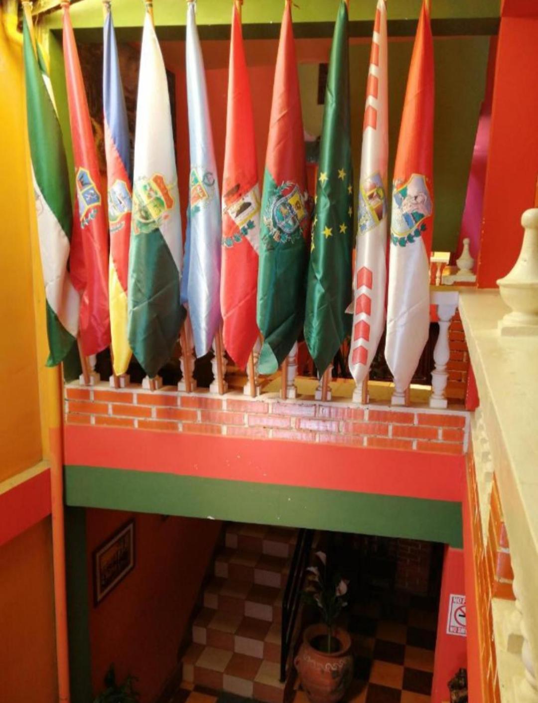 קופקבאנה Olas Del Titicaca Backpackers Hostel מראה חיצוני תמונה
