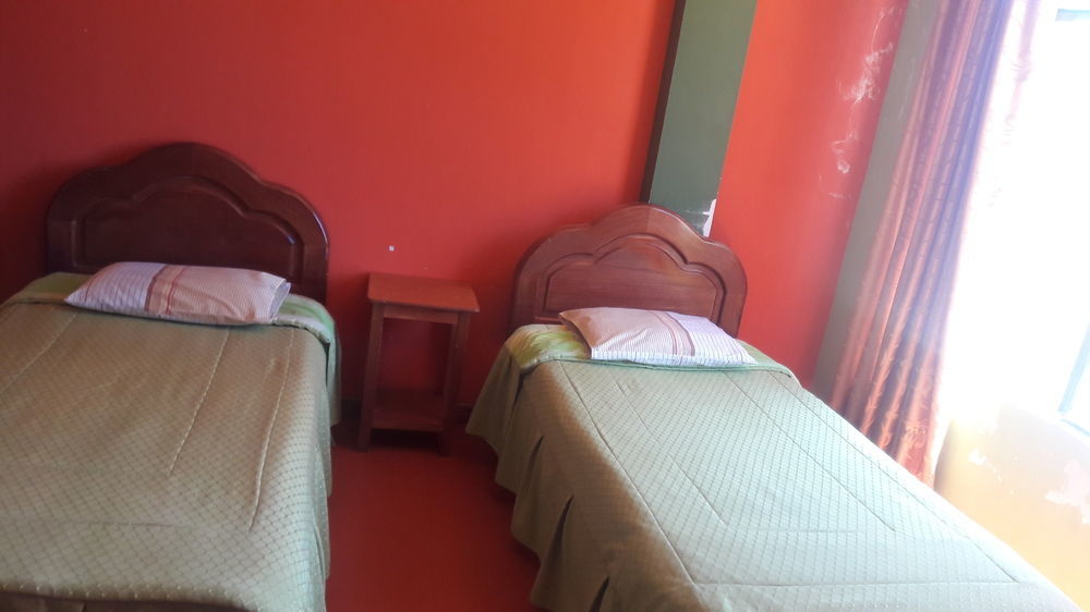 קופקבאנה Olas Del Titicaca Backpackers Hostel מראה חיצוני תמונה