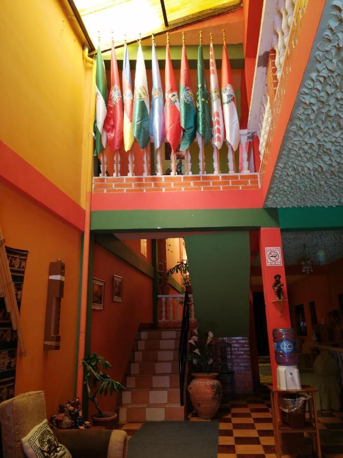 קופקבאנה Olas Del Titicaca Backpackers Hostel מראה חיצוני תמונה